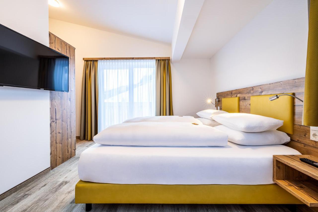 Der Alpenblick Hotell Sankt Johann im Pongau Exteriör bild