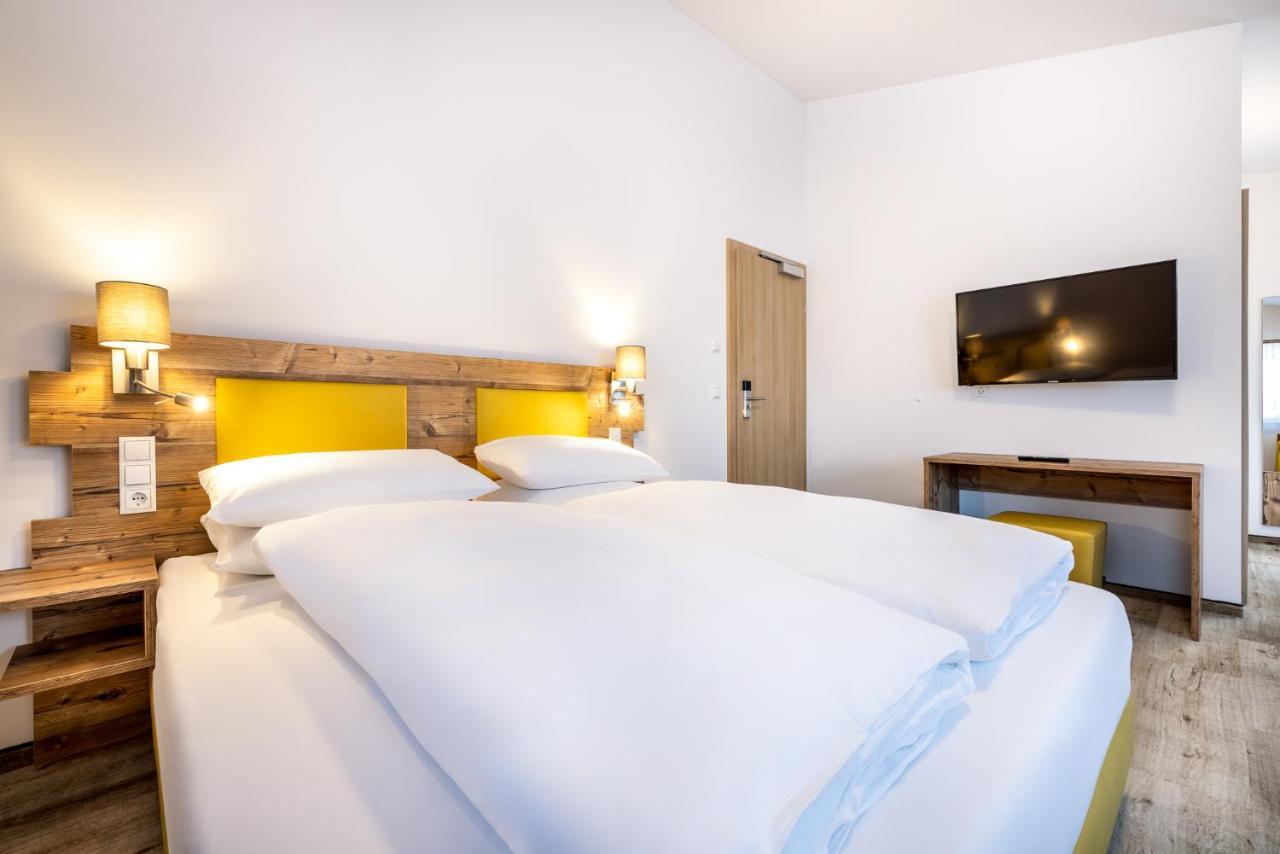 Der Alpenblick Hotell Sankt Johann im Pongau Exteriör bild