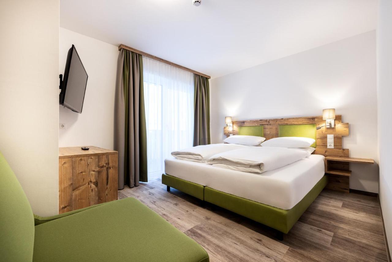 Der Alpenblick Hotell Sankt Johann im Pongau Exteriör bild