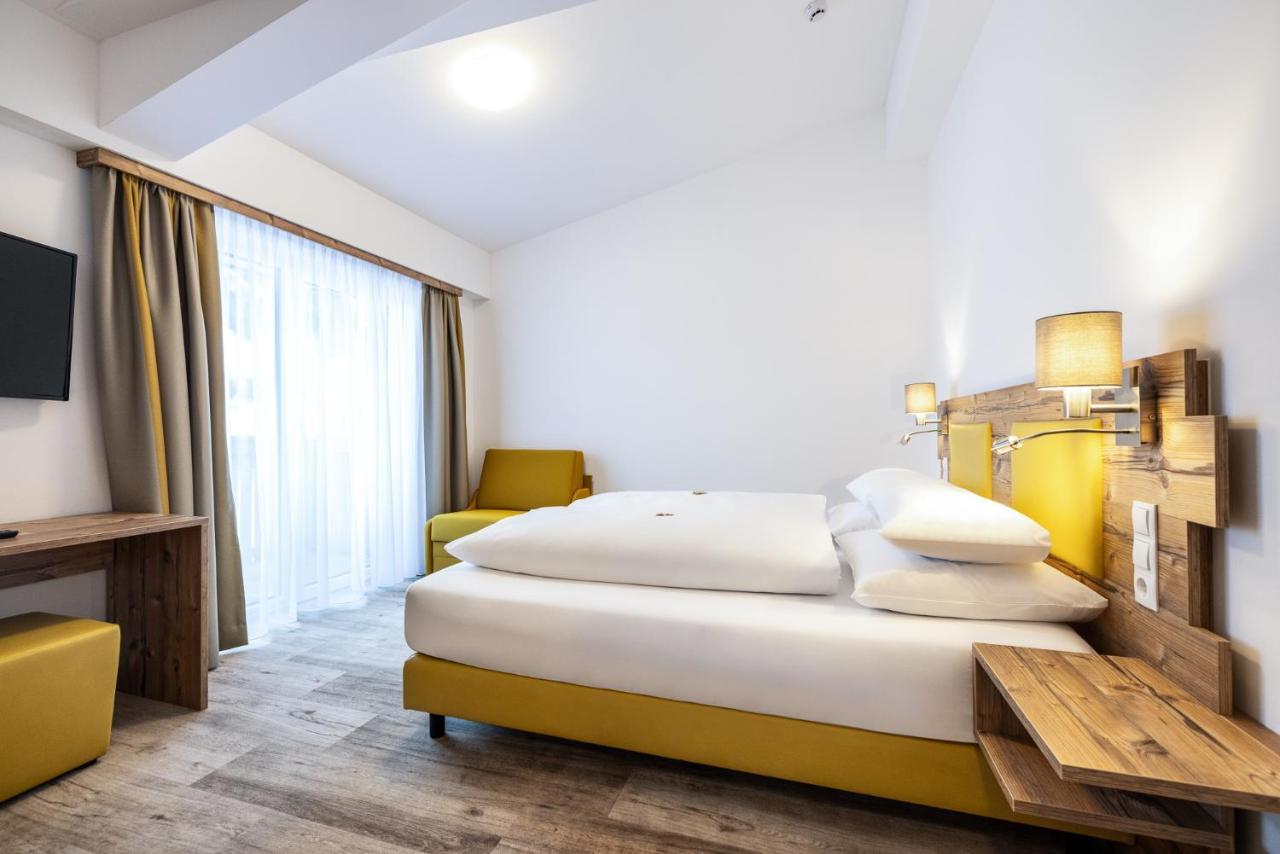 Der Alpenblick Hotell Sankt Johann im Pongau Exteriör bild