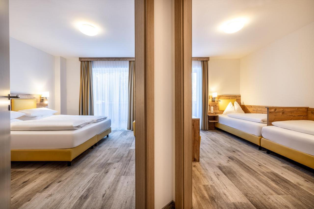 Der Alpenblick Hotell Sankt Johann im Pongau Exteriör bild