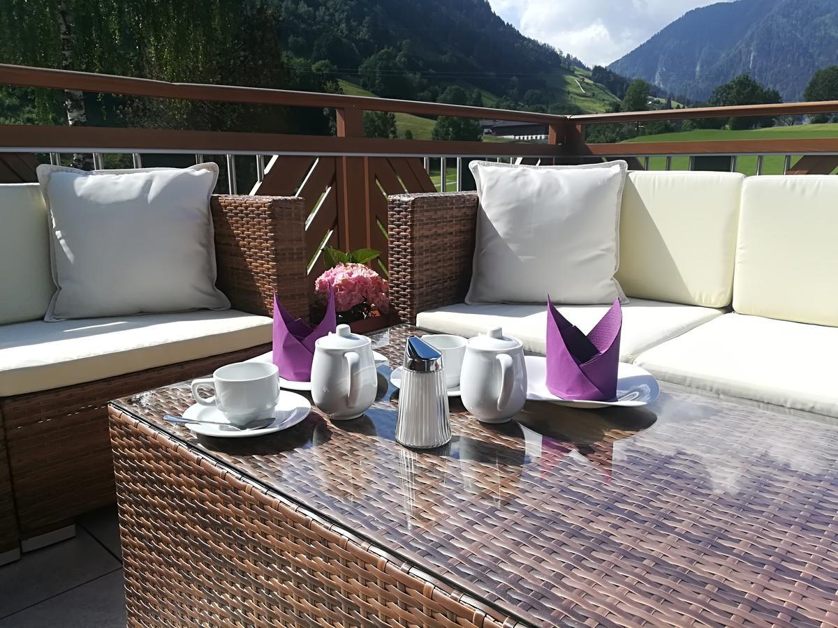 Der Alpenblick Hotell Sankt Johann im Pongau Exteriör bild